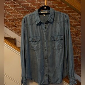 Cloth & Stone Light Blue Chambray Shirt